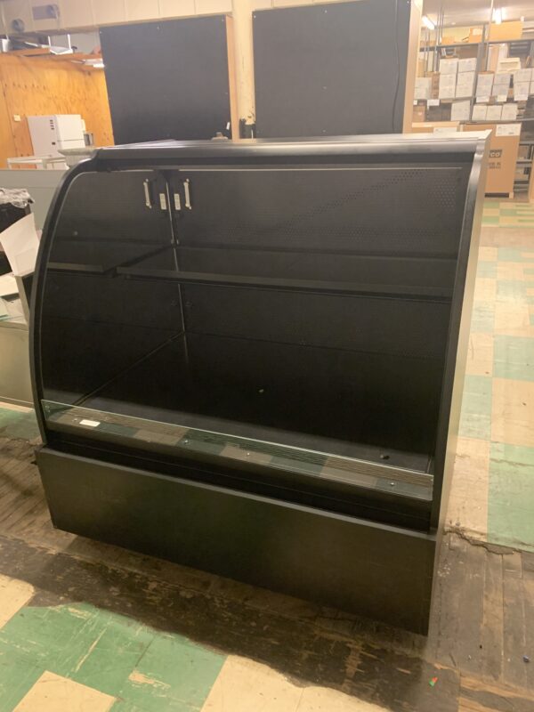 Federal Open Air Display Case