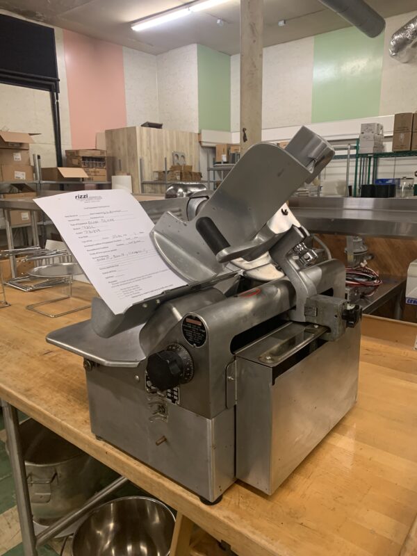 Globe 725L Automatic Slicer